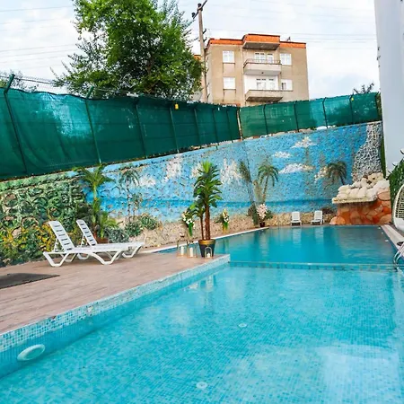 Life Otel *